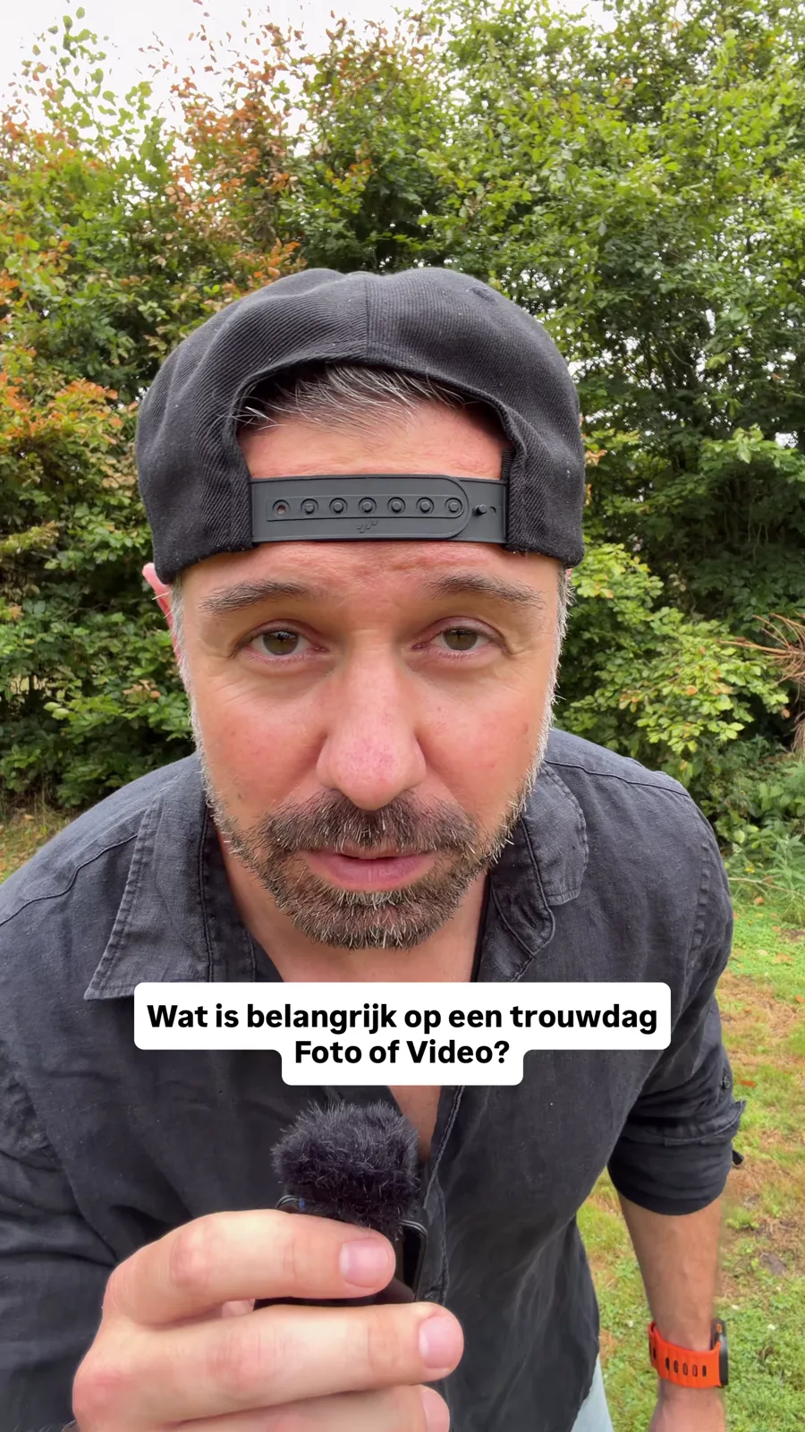 Beginscherm van Roys Reel met de vraag Wat is belangrijk op een trouwdag: foto of video?